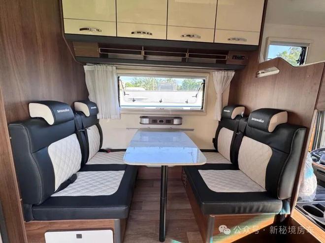 28亮相成都房车展空间配置做工接近完美ky开元棋牌自给自足的轻卡房车11月(图7)